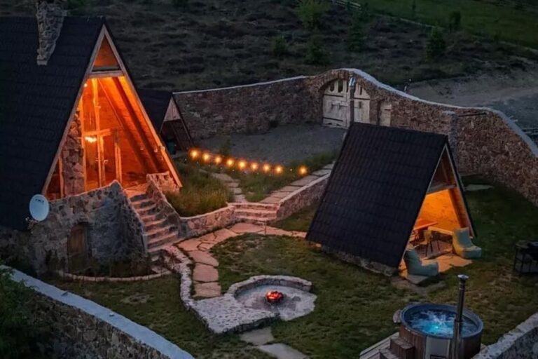 Cabana Balu - Refugiu A-Frame cu ciubăr