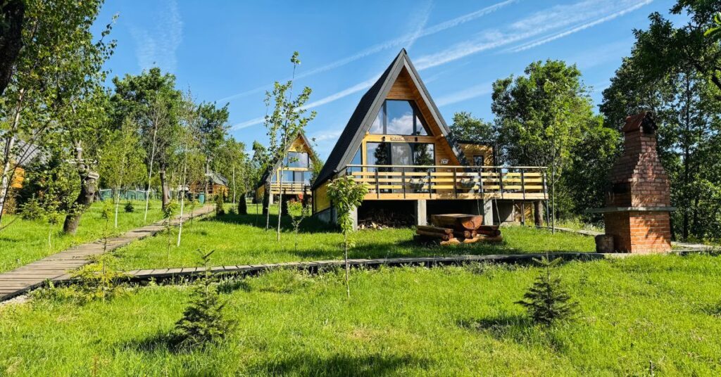 IezerVenture Cabins