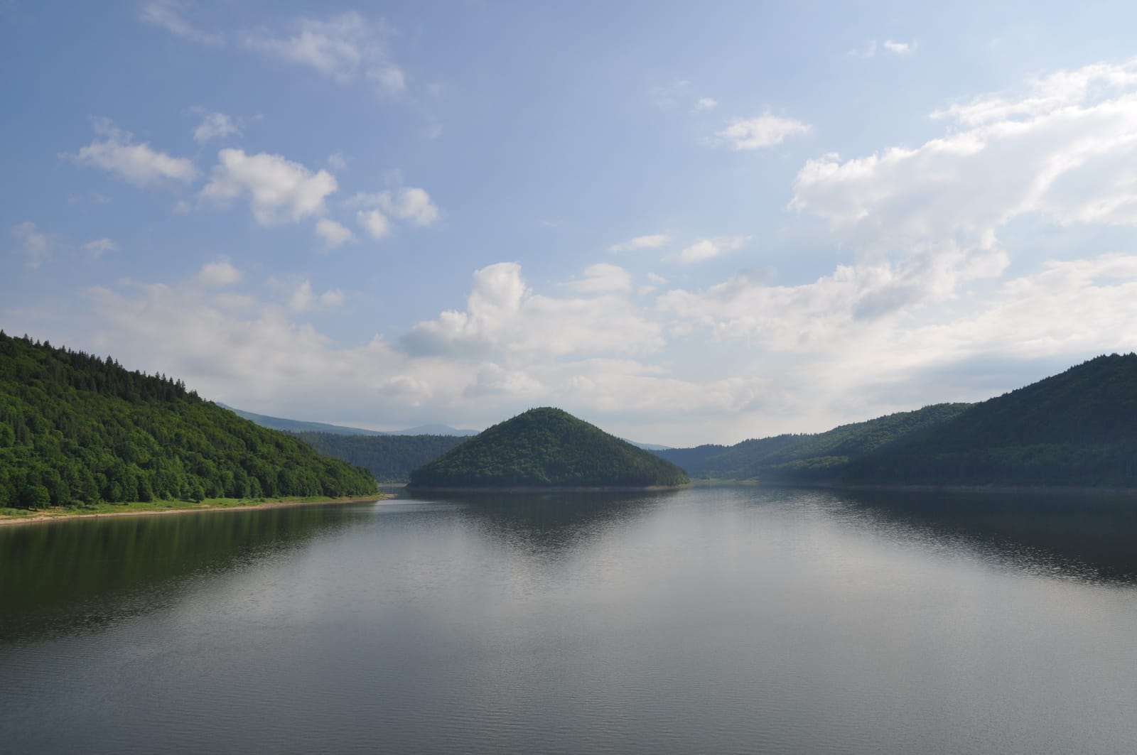 Barajul și Lacul Zetea