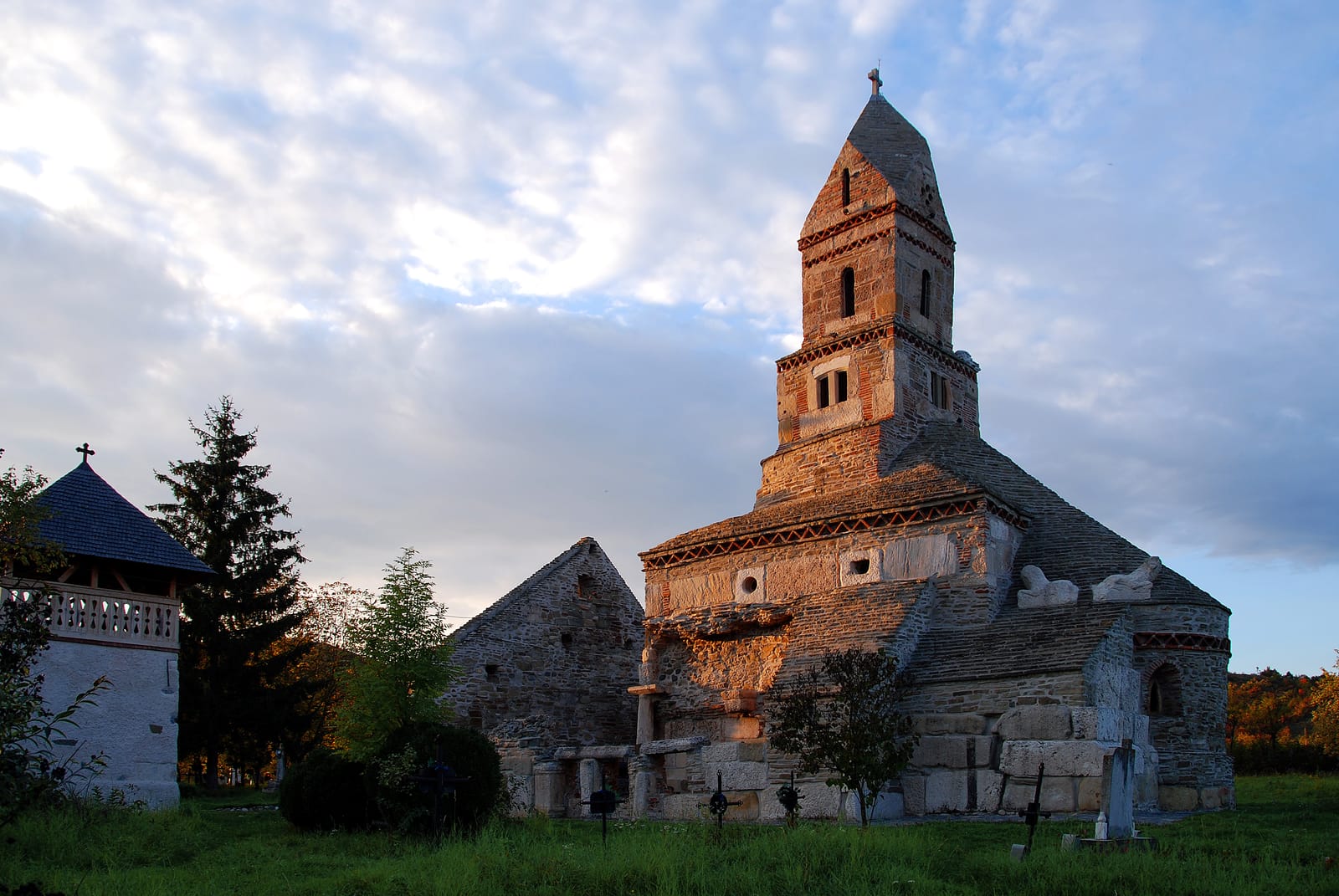Biserica Densuș